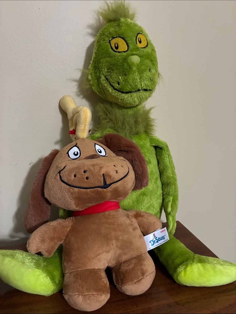 How The Grinch Stole Christmas - Grinch & Max Plushies